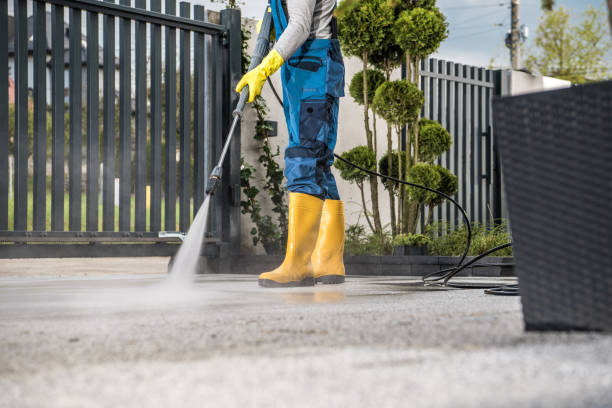 Why Choose Our Certified Pressure Washing Experts for Your Project Needs in Chatsworth, IL?